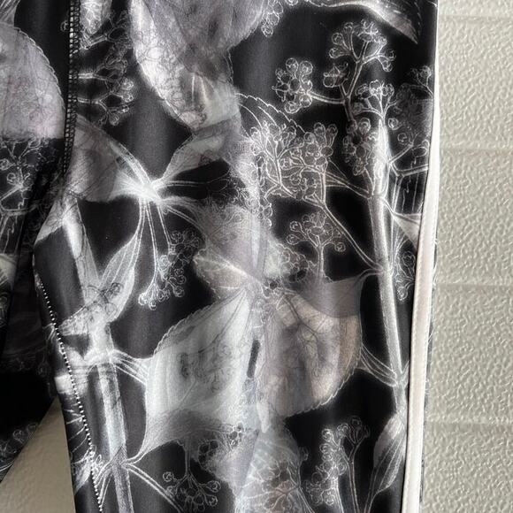 JOCKEY leggings women’s S black with gray botanical print - Picture 4 of 6